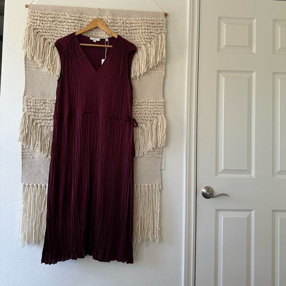 NWT: Vince Pleated Drawstring V-Neck Dress - Picture 1 of 7